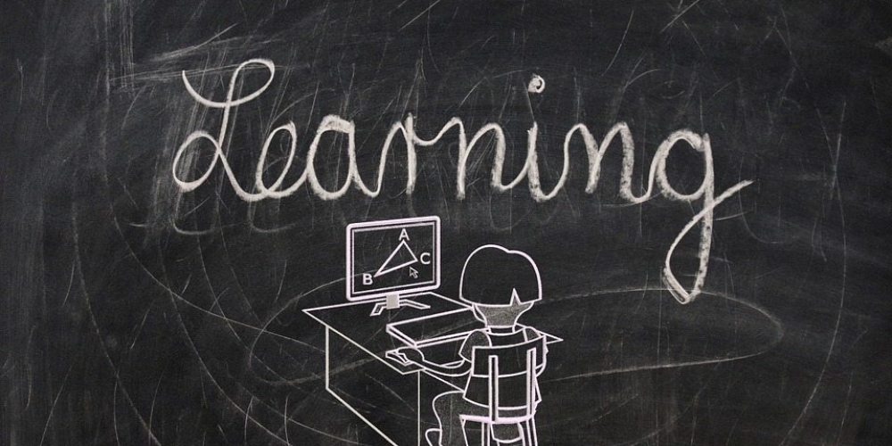 E-learning jako uzupełnienie tradycyjnych metod edukacji – wywiad z Bartłomiejem Postkiem (FunMedia)