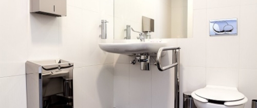 Jak zaaranżować łazienkę dla osób starszych i niepełnosprawnych?