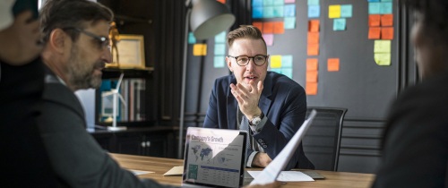 Dlaczego polskie startupy nie skalują się za granicą? Pułapka średniego rynku